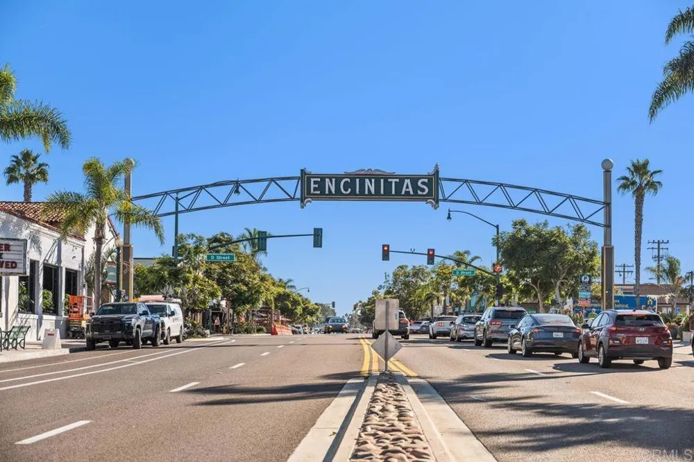 523 Vulcan #27 Encinitas, CA 92024
