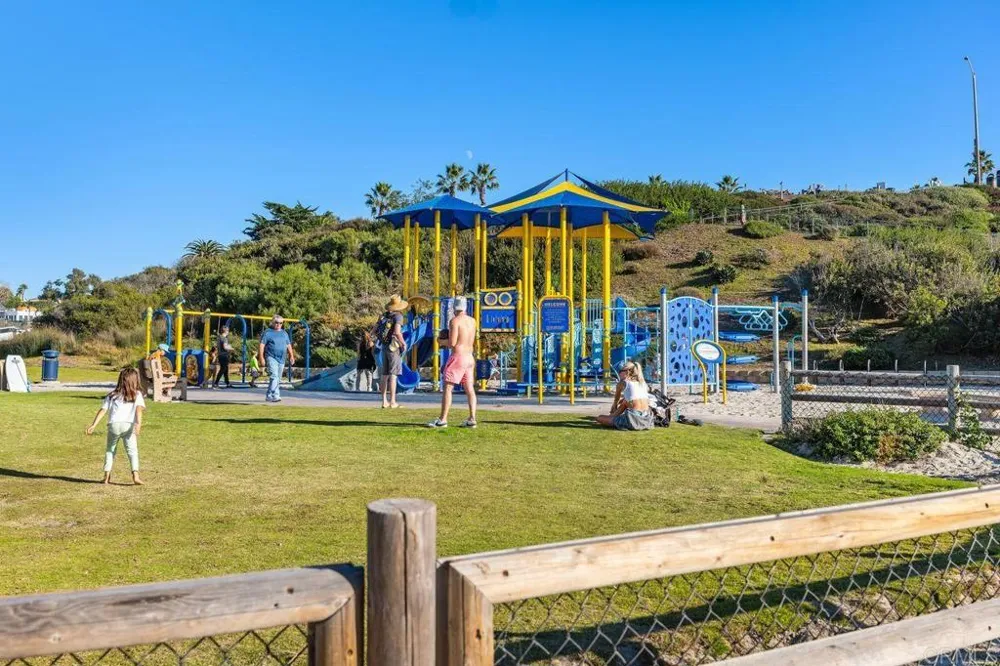 523 Vulcan #27 Encinitas, CA 92024