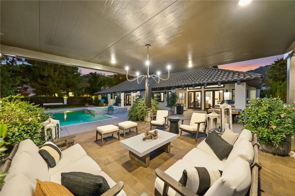 38708 Quail Ridge Murrieta, CA 92562