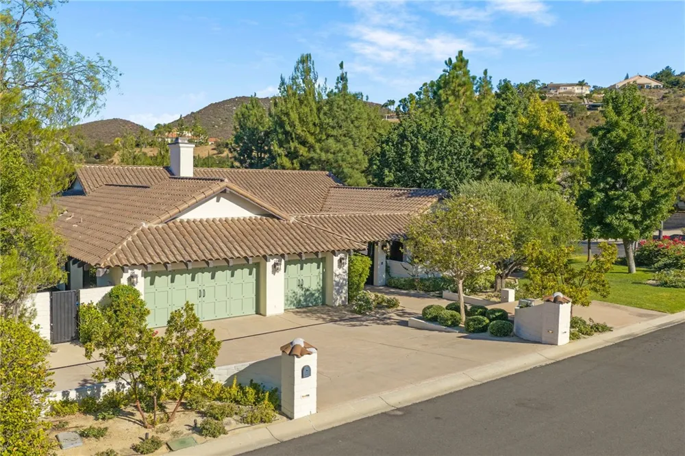 38708 Quail Ridge Murrieta, CA 92562
