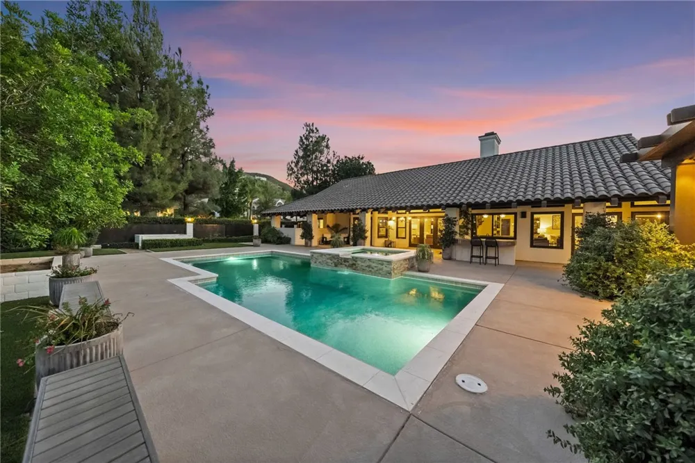 38708 Quail Ridge Murrieta, CA 92562