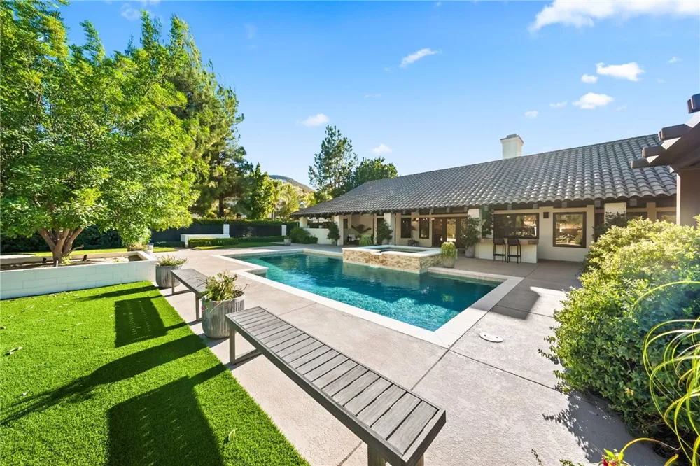 38708 Quail Ridge Murrieta, CA 92562