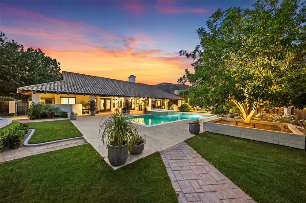38708 Quail Ridge Murrieta, CA 92562