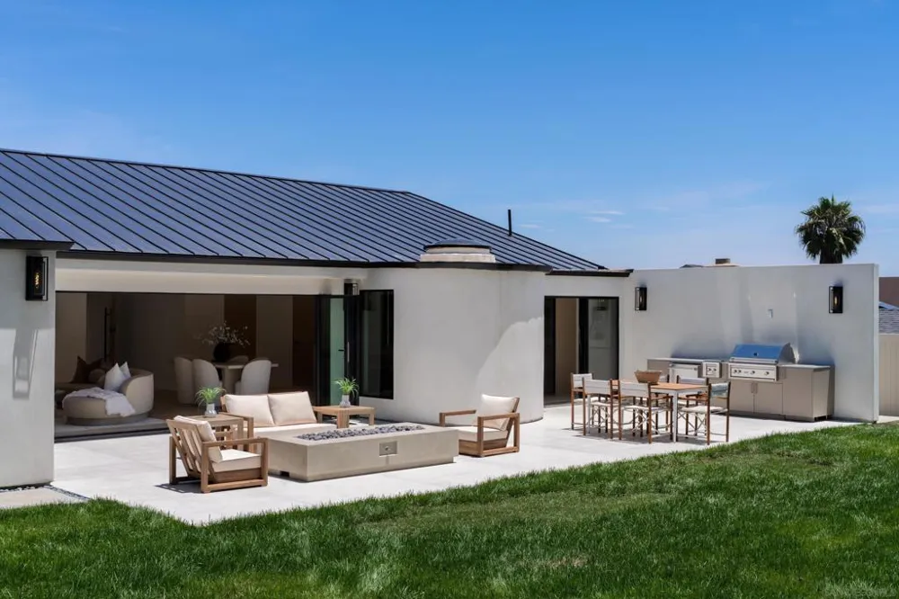 5826 Soledad Mountain Rd La Jolla, CA 92037