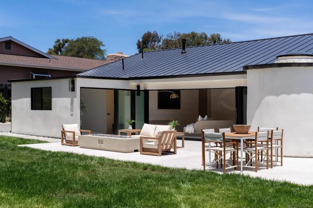 5826 Soledad Mountain Rd La Jolla, CA 92037