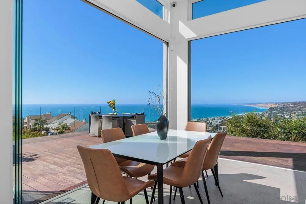 7546 Caminito Avola La Jolla, CA 92037