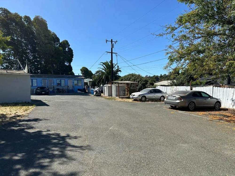 121 Lincoln Road Vallejo, CA 94590