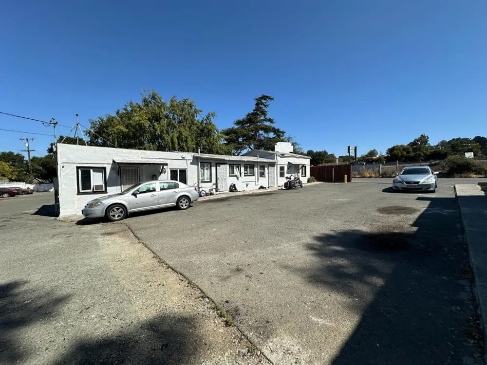 121 Lincoln Road Vallejo, CA 94590