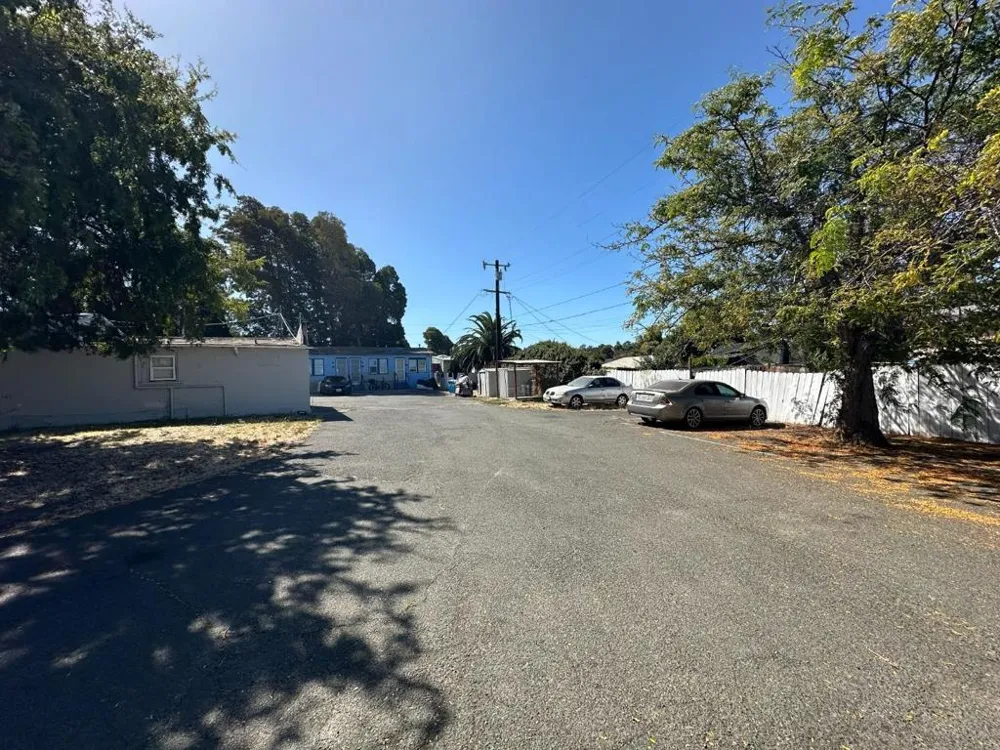 121 Lincoln Road Vallejo, CA 94590