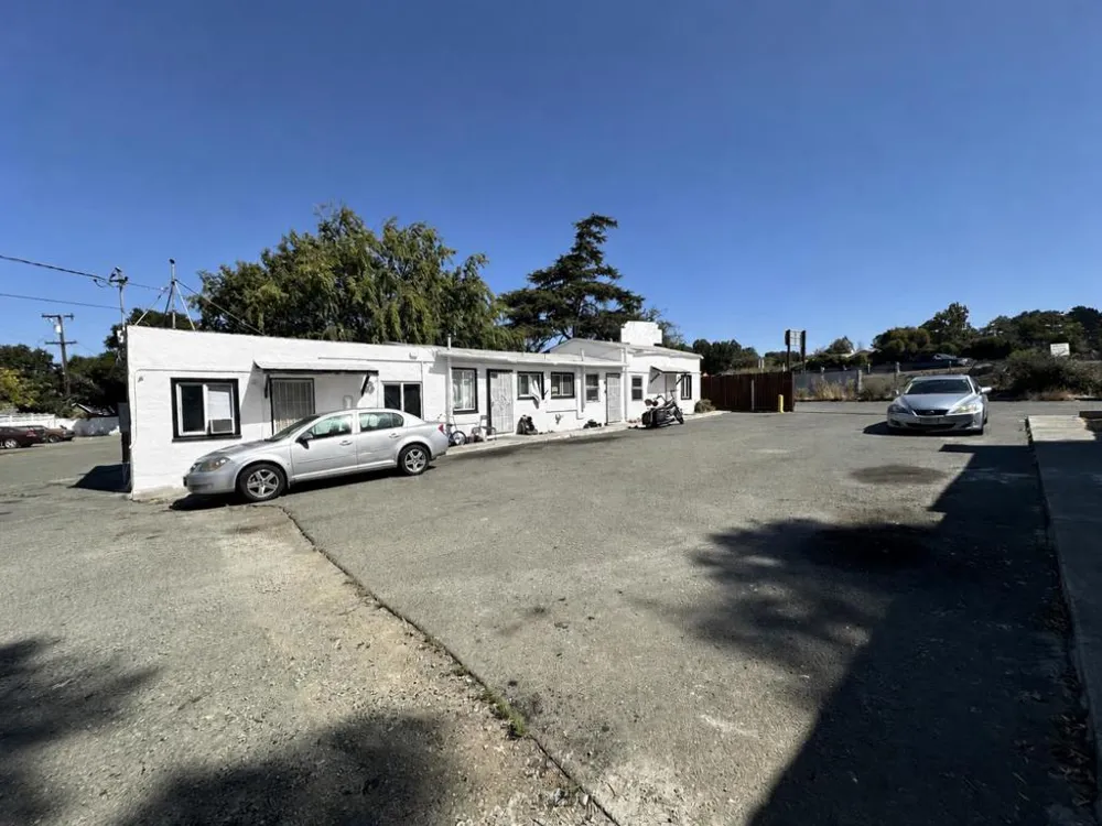 121 Lincoln Road Vallejo, CA 94590