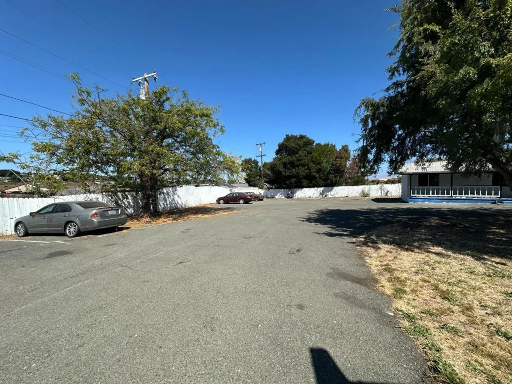 121 Lincoln Road Vallejo, CA 94590