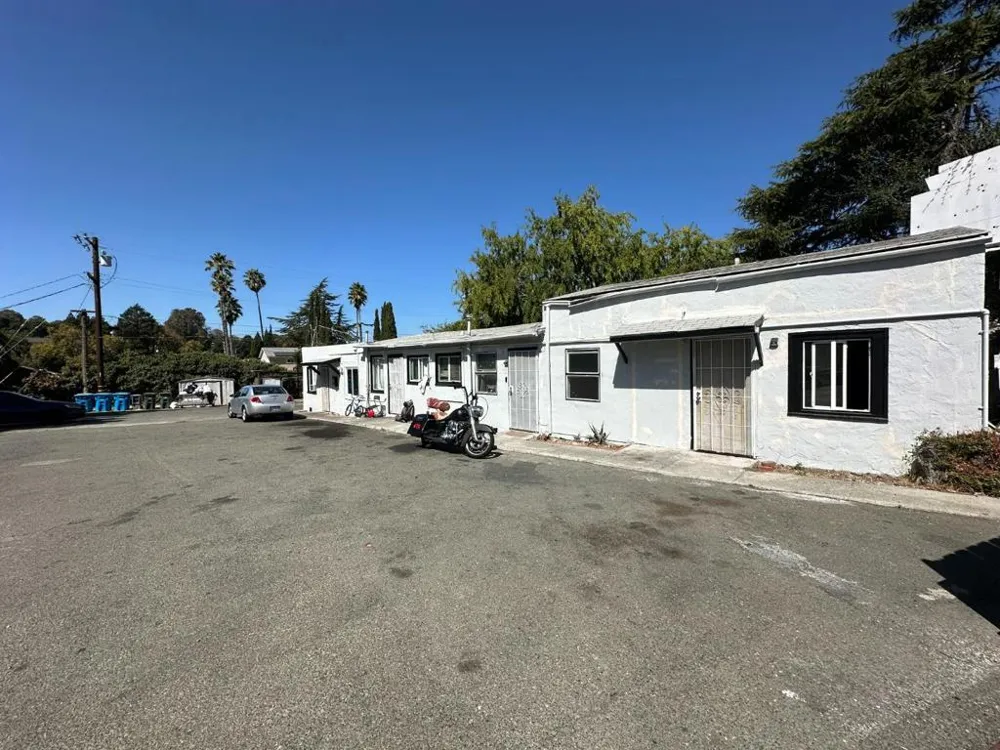 121 Lincoln Road Vallejo, CA 94590