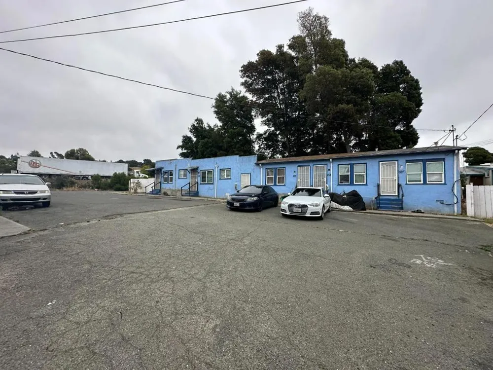 121 Lincoln Road Vallejo, CA 94590