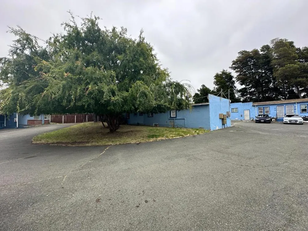 121 Lincoln Road Vallejo, CA 94590