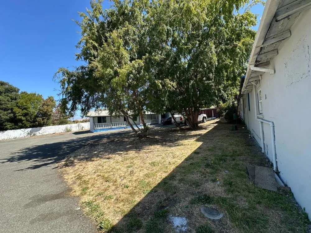 121 Lincoln Road Vallejo, CA 94590