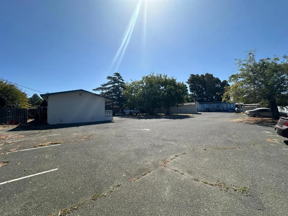 121 Lincoln Road Vallejo, CA 94590