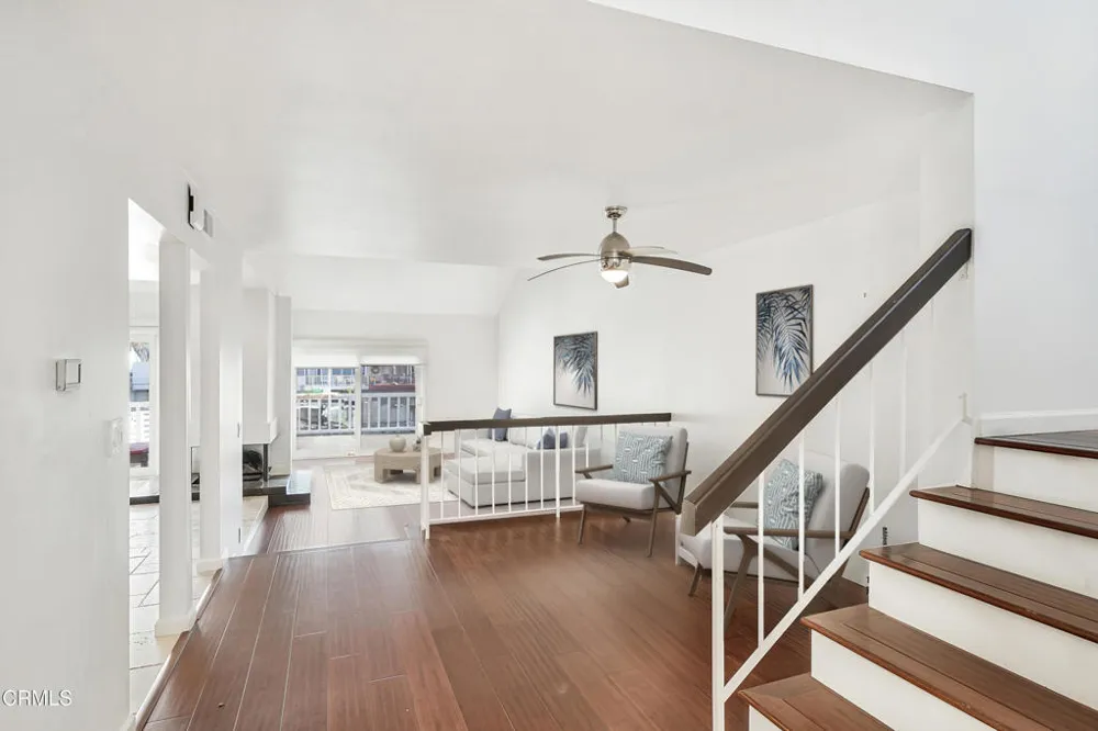 2010 Kingsbridge Way Oxnard, CA 93035