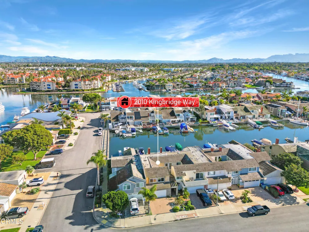2010 Kingsbridge Way Oxnard, CA 93035