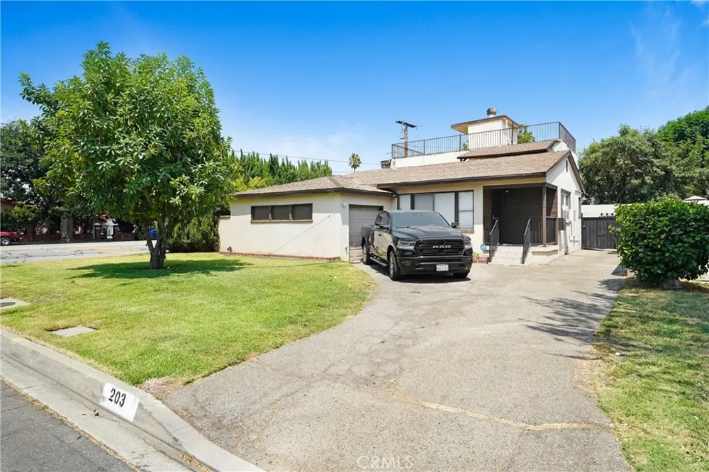 203 Benrud Street Monrovia, CA 91016