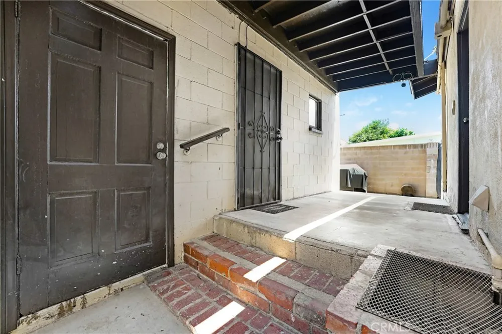 203 Benrud Street Monrovia, CA 91016