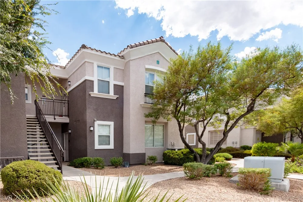 2325 Windmill Parkway #1214 Henderson, NV 89074