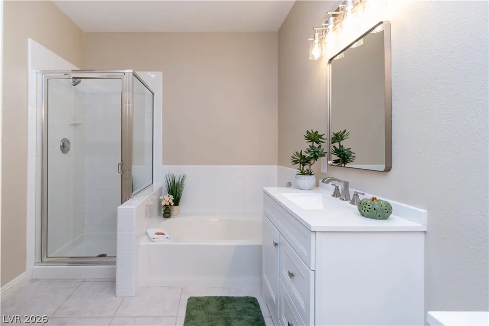 2325 Windmill Parkway #1214 Henderson, NV 89074
