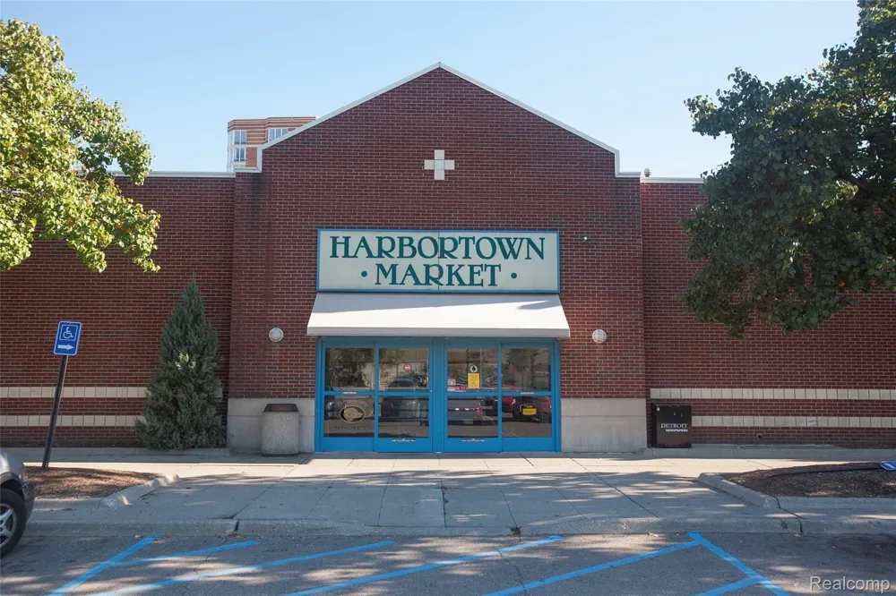 6533 E Jefferson Avenue #322 Detroit City, MI 48207