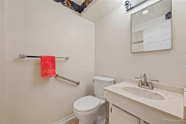 4 Shetland Court Highlands Ranch, CO 80130