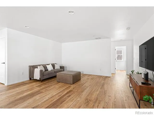 7281 S Vandriver Way Aurora, CO 80016
