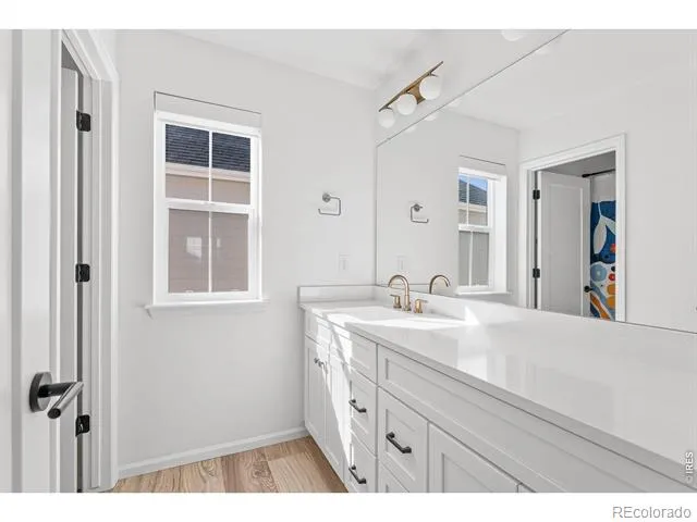 7281 S Vandriver Way Aurora, CO 80016