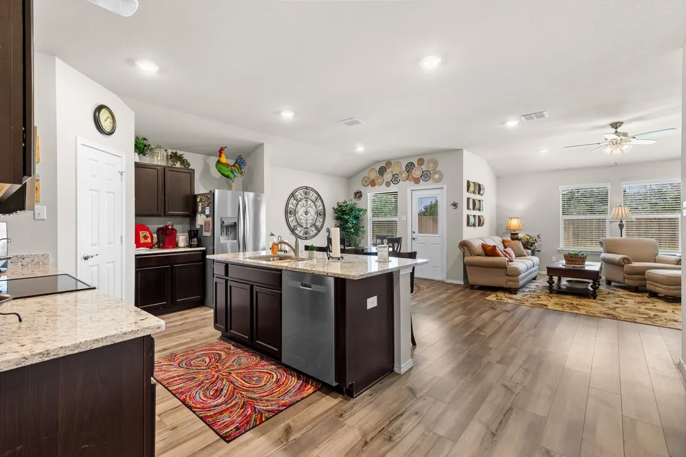 6929 Guadalupe Road China Spring, TX 76633