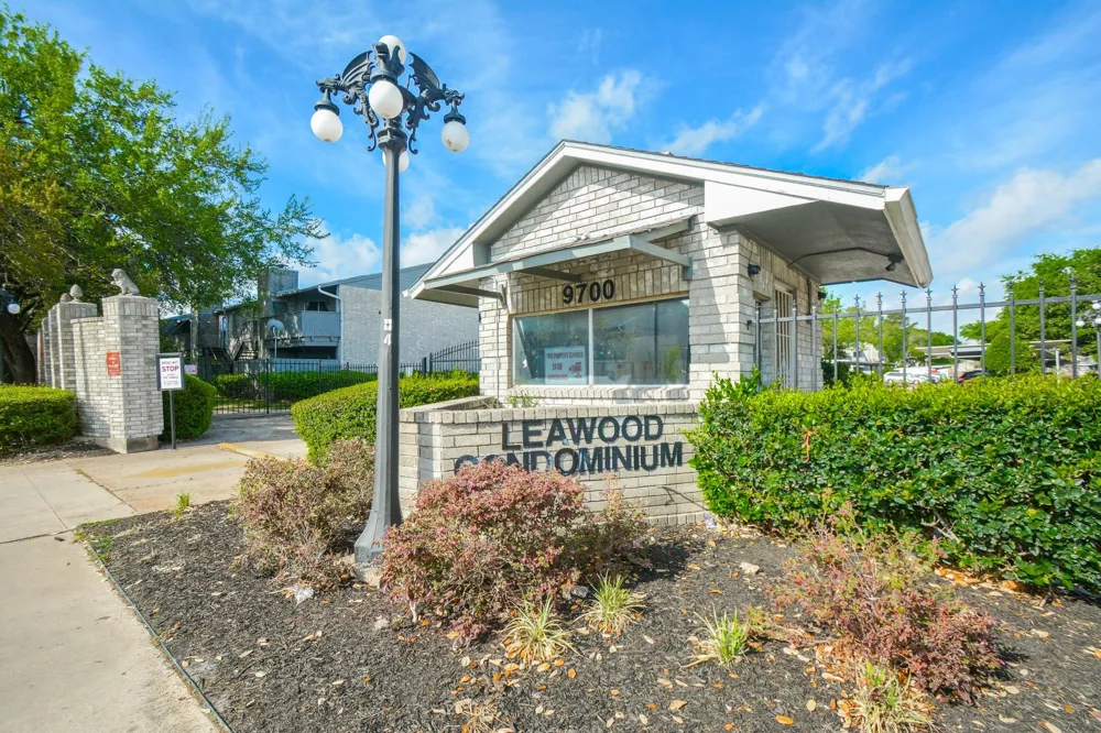 9700 Leawood Boulevard #1601 Houston, TX 77099