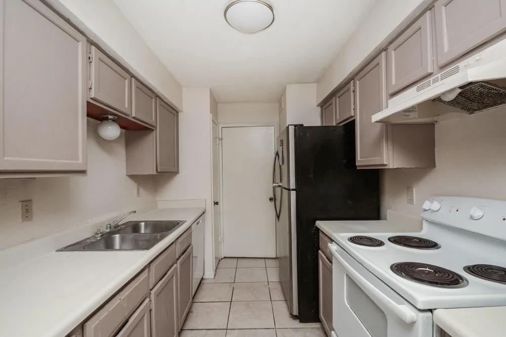 9700 Leawood Boulevard #1601 Houston, TX 77099