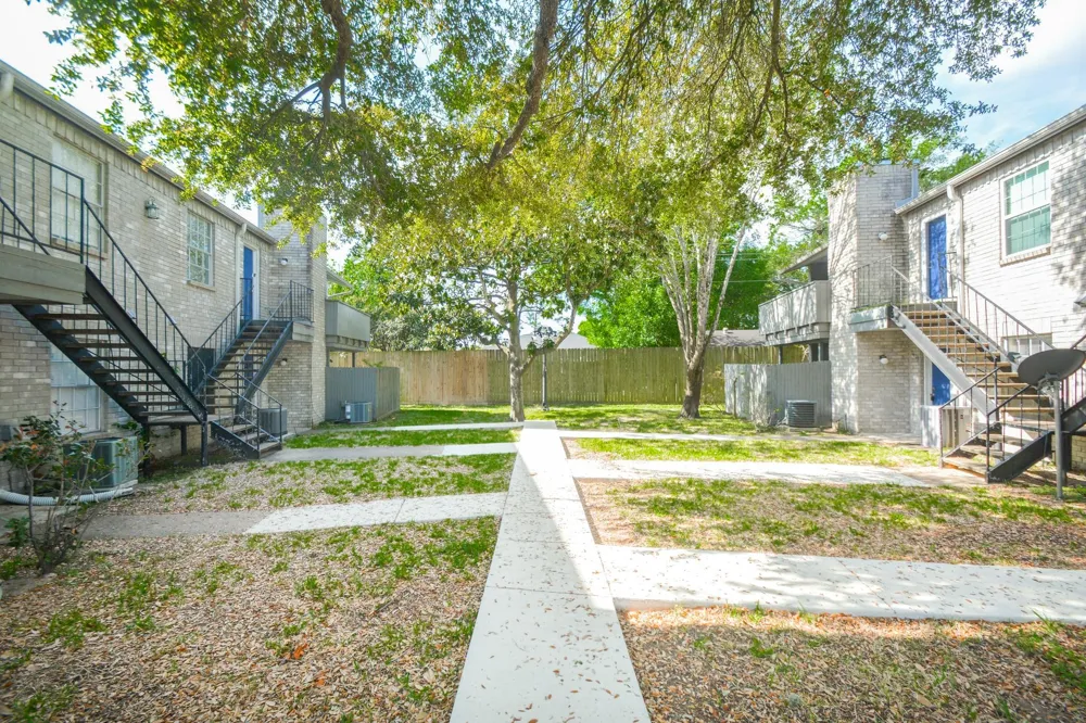 9700 Leawood Boulevard #1601 Houston, TX 77099