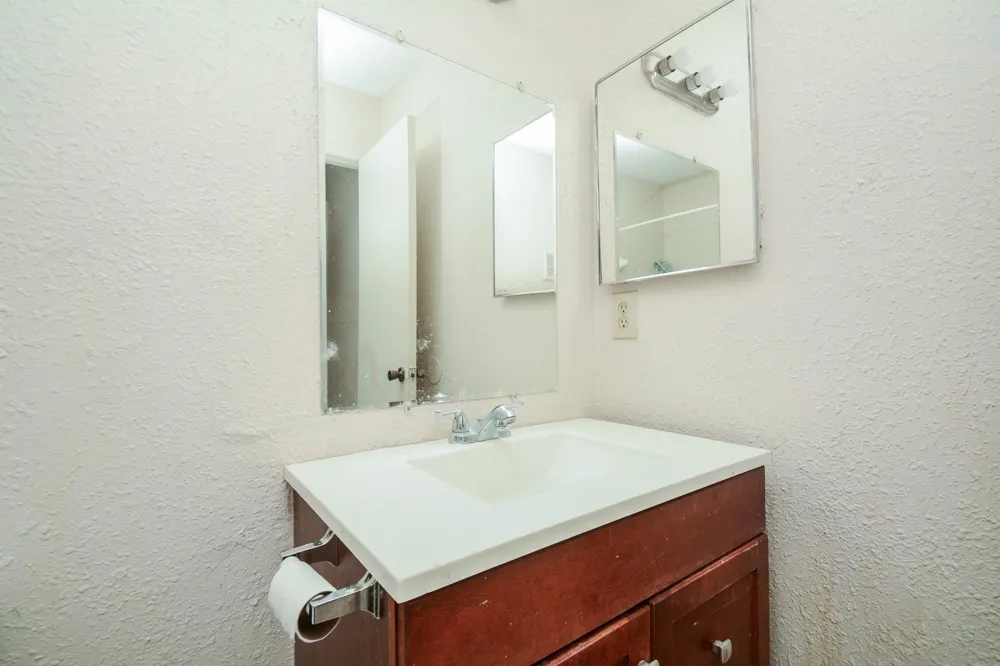 9700 Leawood Boulevard #1601 Houston, TX 77099