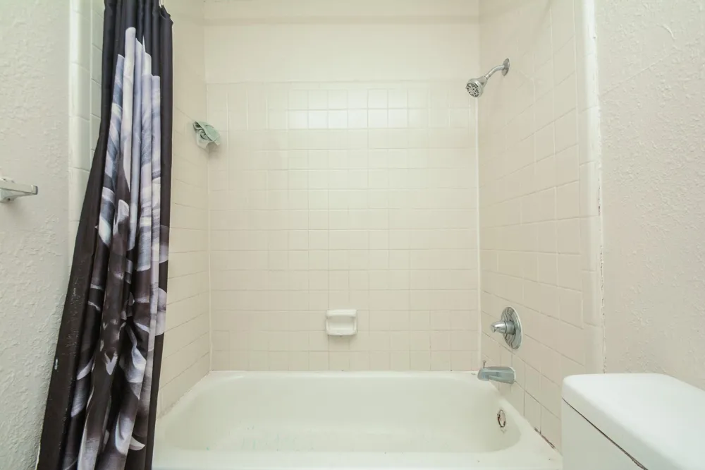 9700 Leawood Boulevard #1601 Houston, TX 77099