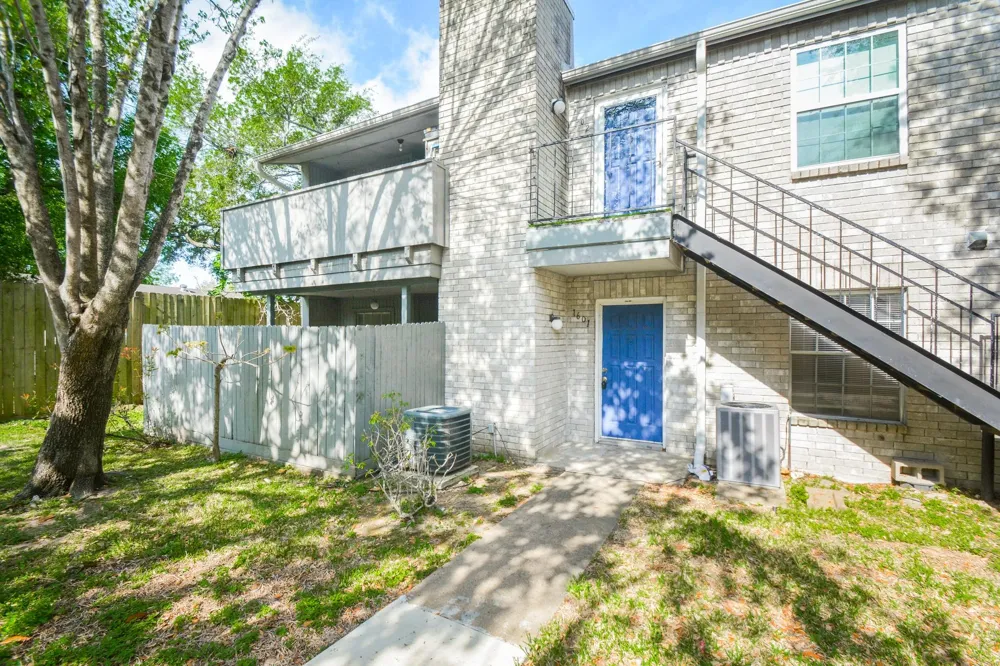 9700 Leawood Boulevard #1601 Houston, TX 77099
