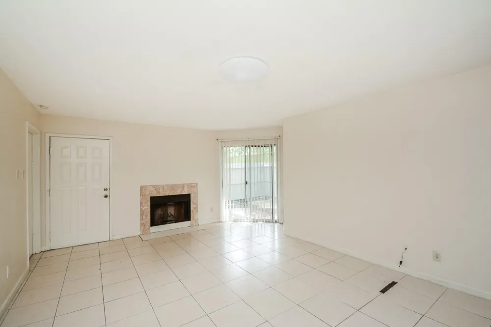 9700 Leawood Boulevard #1601 Houston, TX 77099