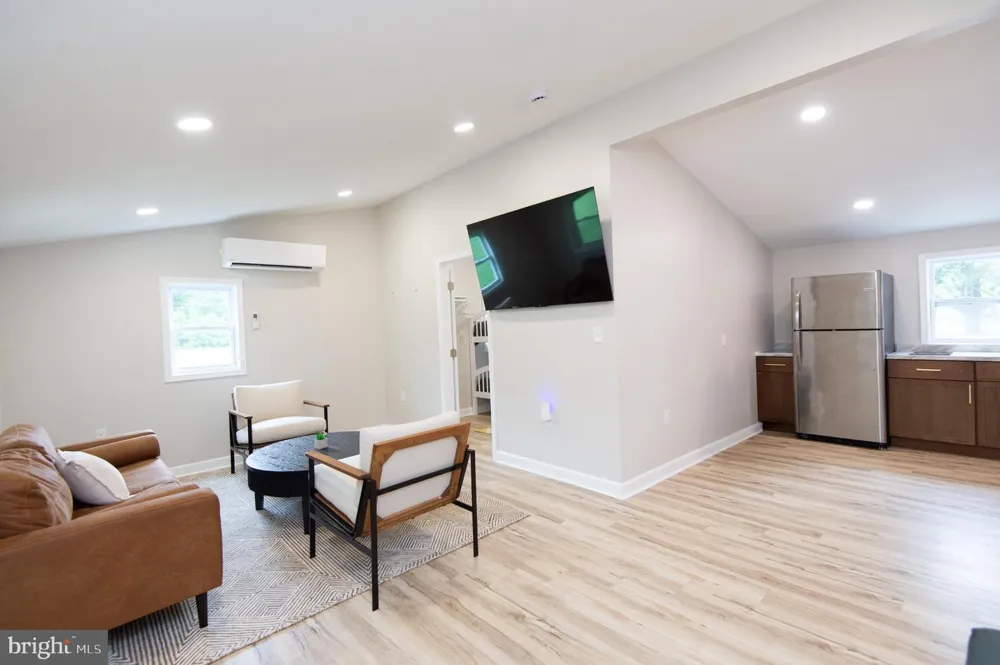 1001 WAGNER POINT ROAD Cambridge, MD 21613