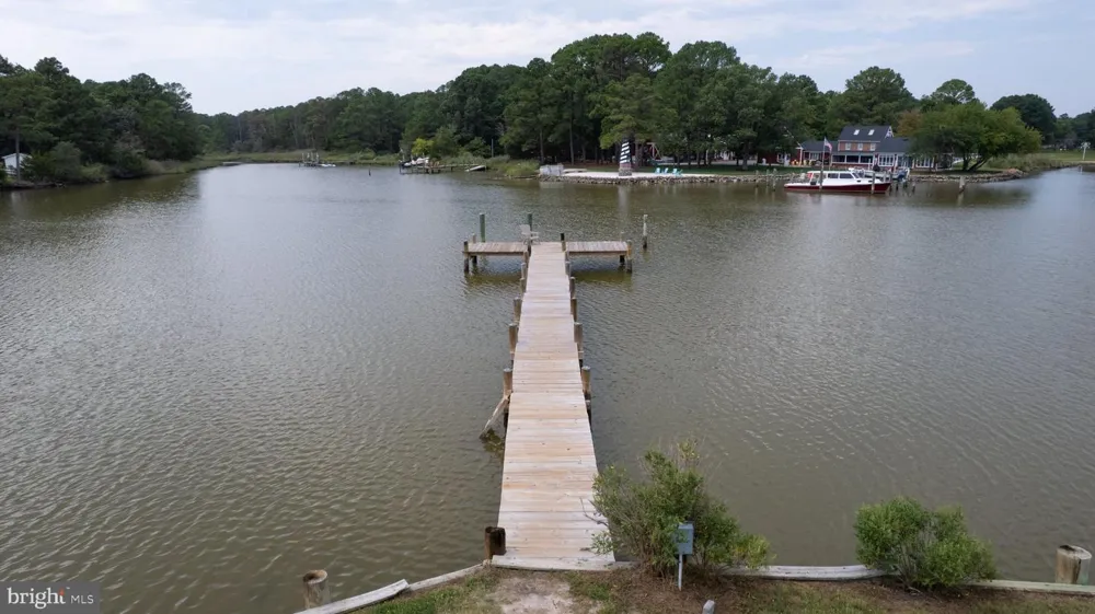 1001 WAGNER POINT ROAD Cambridge, MD 21613
