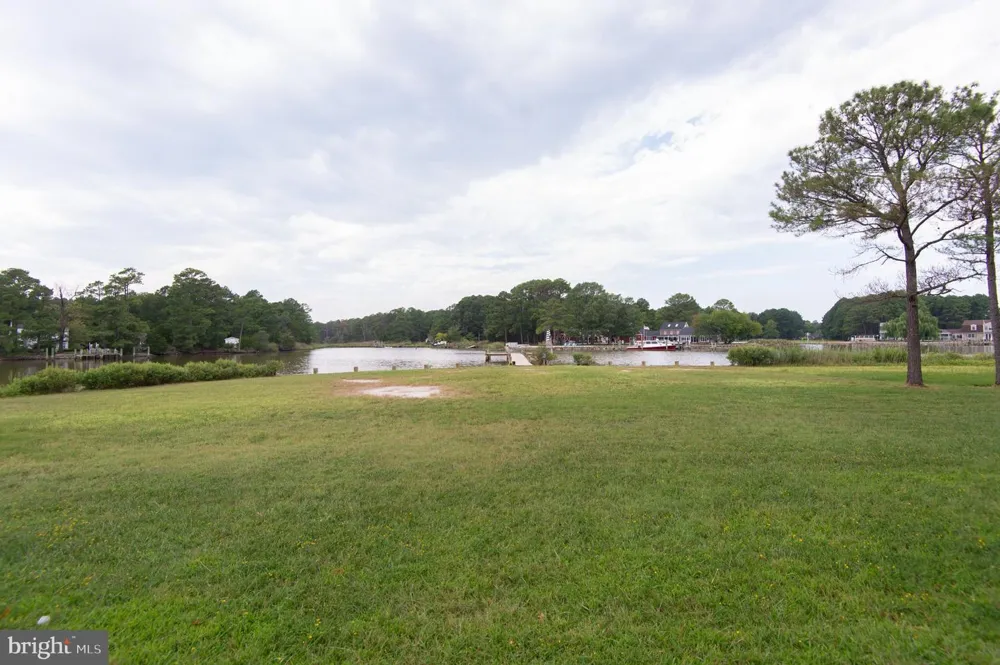 1001 WAGNER POINT ROAD Cambridge, MD 21613