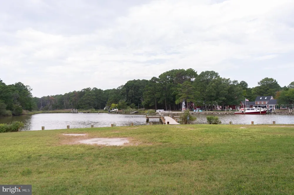 1001 WAGNER POINT ROAD Cambridge, MD 21613