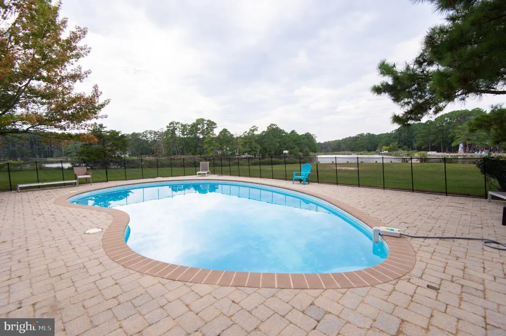 1001 WAGNER POINT ROAD Cambridge, MD 21613