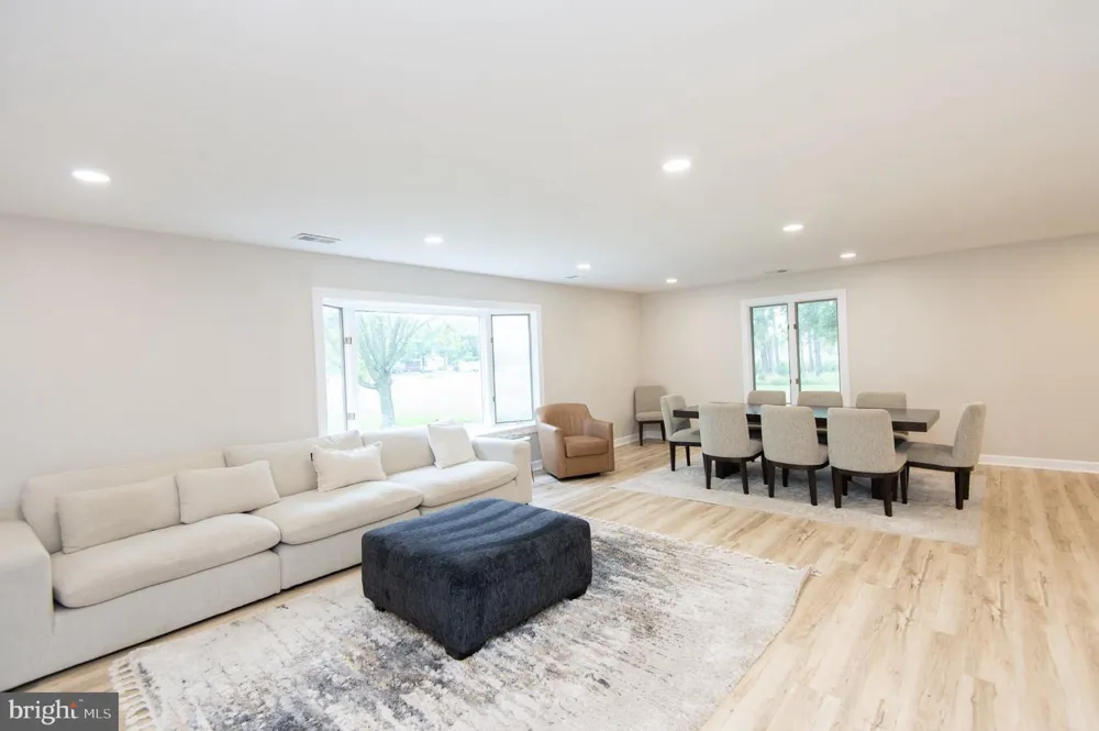 1001 WAGNER POINT ROAD Cambridge, MD 21613