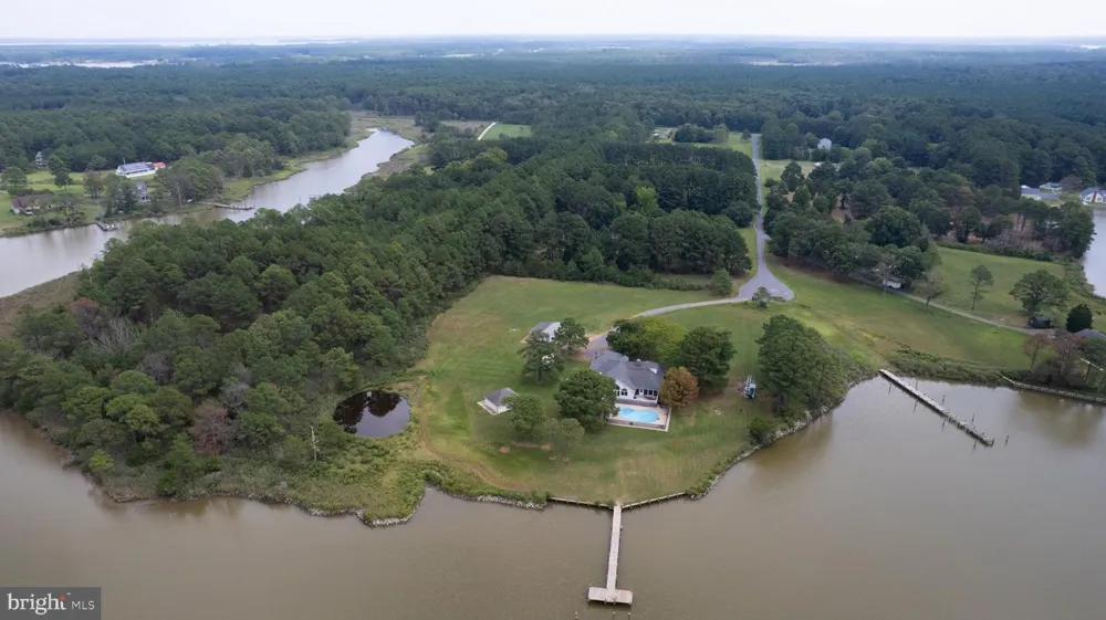 1001 WAGNER POINT ROAD Cambridge, MD 21613