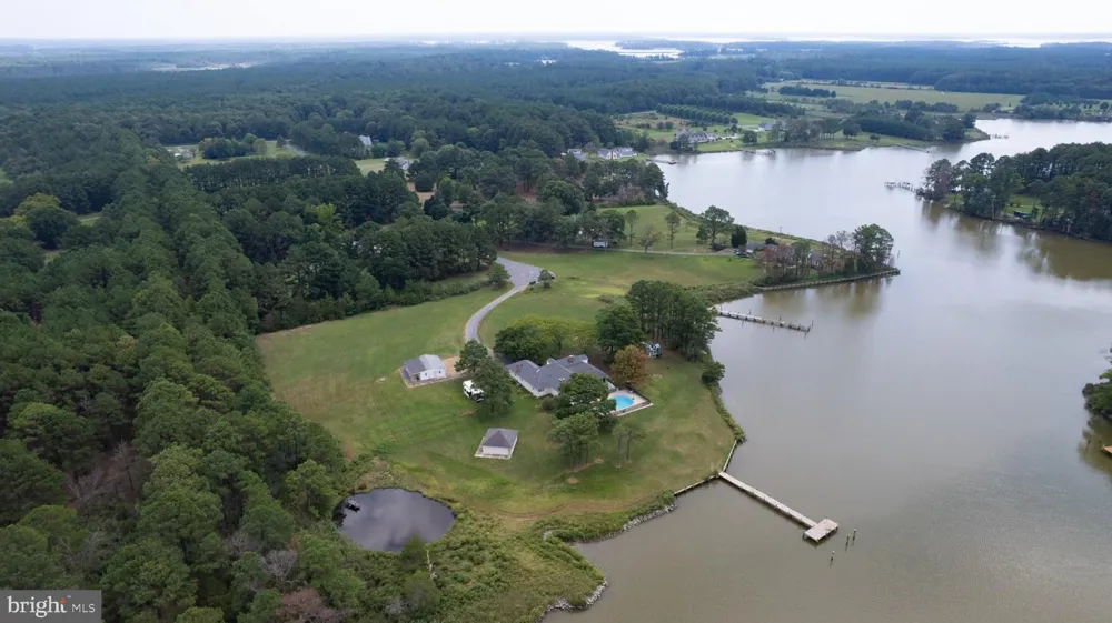 1001 WAGNER POINT ROAD Cambridge, MD 21613