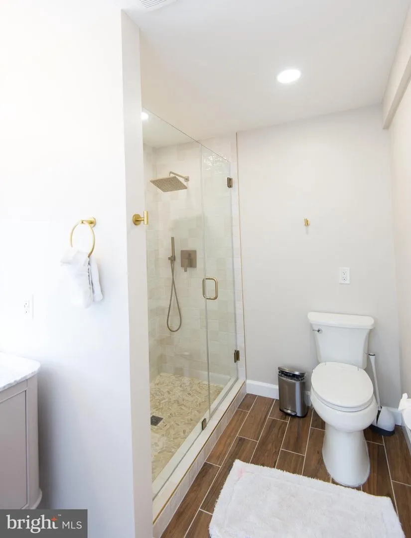 1001 WAGNER POINT ROAD Cambridge, MD 21613