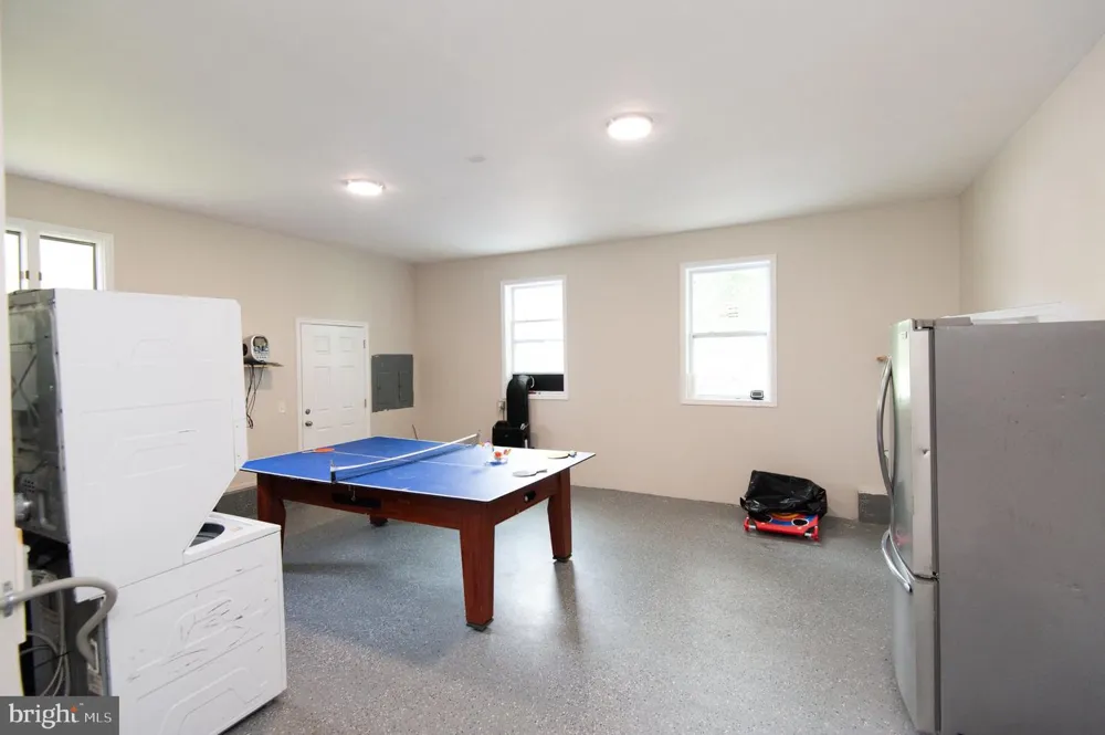 1001 WAGNER POINT ROAD Cambridge, MD 21613