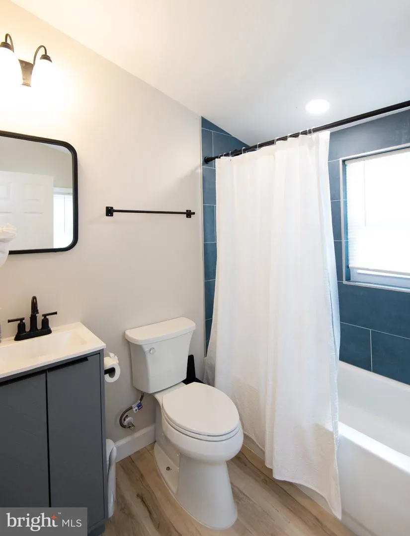 1001 WAGNER POINT ROAD Cambridge, MD 21613