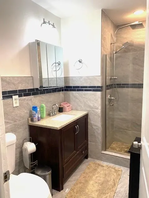 206 SW 2nd Ter Dania Beach, FL 33004